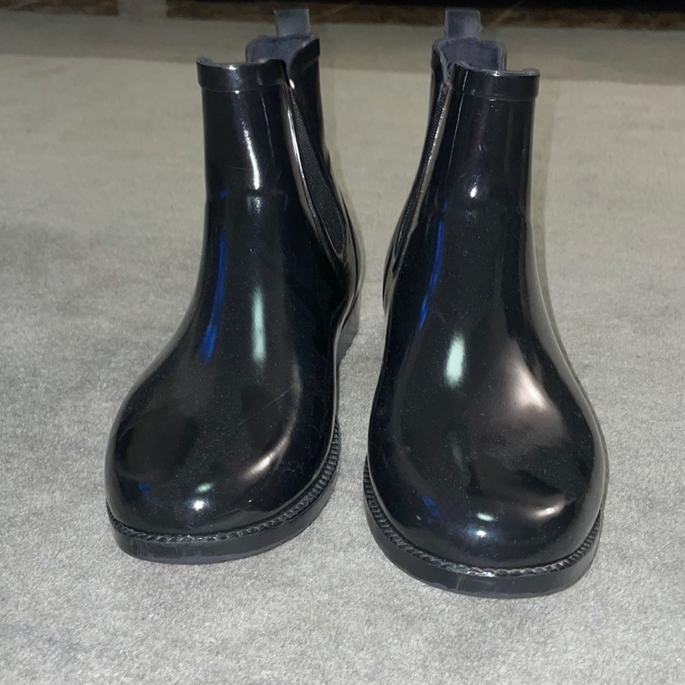 Michael Kors ankle rain boots